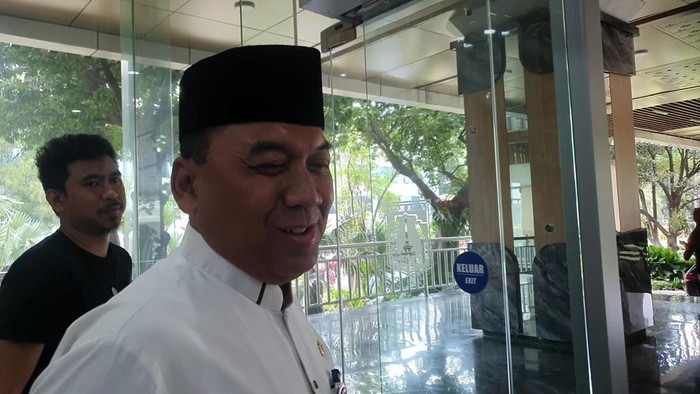 Wali Kota Jakarta Barat, Uus Kuswanto, di Balai Kota Jakarta, Jumat (24/1/2025).