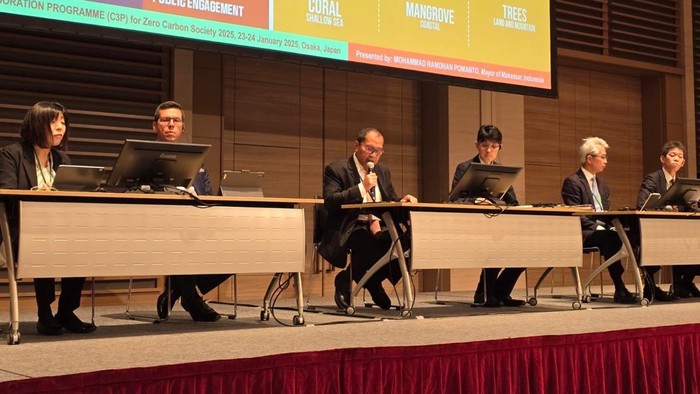 Wali Kota Makassar Mohammad Ramdan ‘Danny’ Pomanto jadi pembicara di forum internasional yang diselenggarakan Kementerian Lingkungan Hidup Jepang di Congres Convention Center-Gedung Grand Front Osaka Utara B2F, Kamis (23/1/2025).