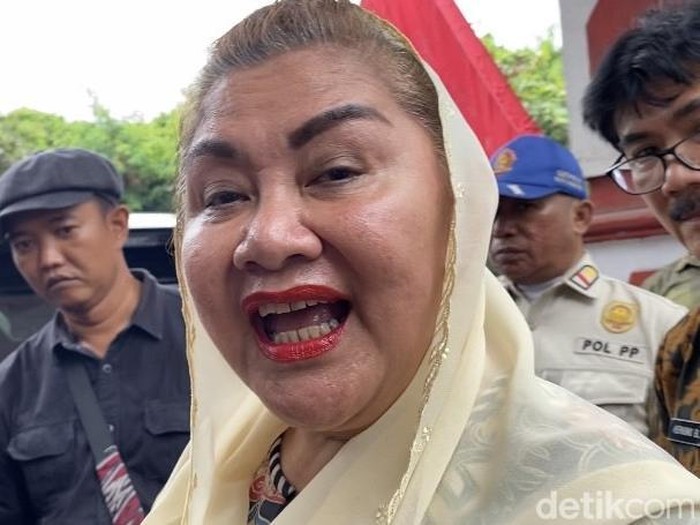Wali Kota Semarang Hevearita Gunaryanti Rahayu alias Ita di Rumah Pelita Kelurahan Bandarharjo, Kecamatan Semarang Utara, Kota Semarang, Jumat (23/1/2025).