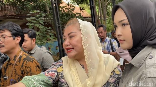 Wali Kota Semarang Hevearita Gunaryanti Rahayu alias Ita di Rumah Pelita Kelurahan Bandarharjo, Kecamatan Semarang Utara, Kota Semarang, Jumat (23/1/2025).