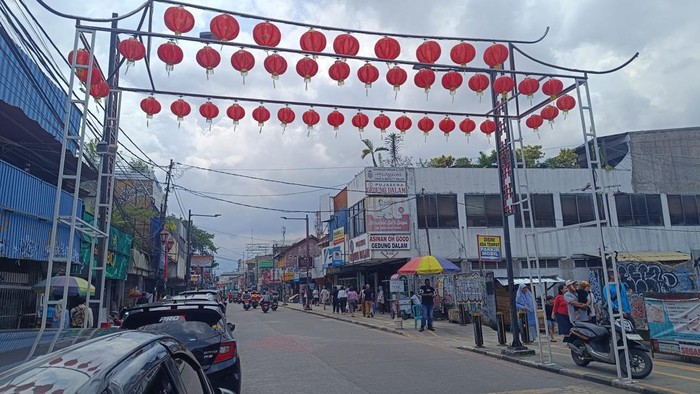 Jalan Suryakencana Bogor