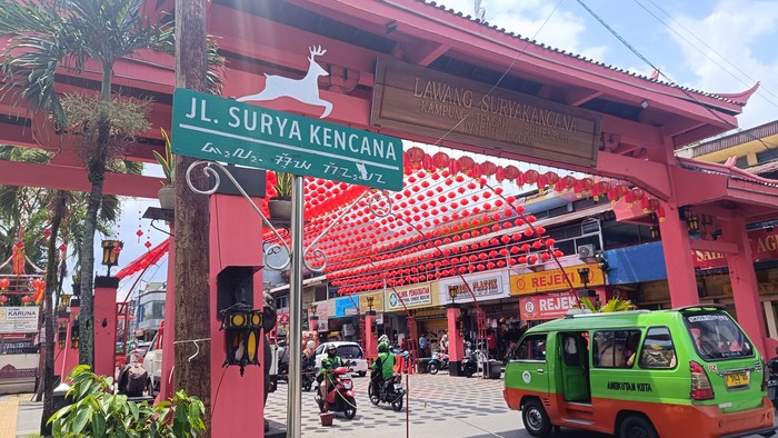 Jalan Suryakencana Bogor
