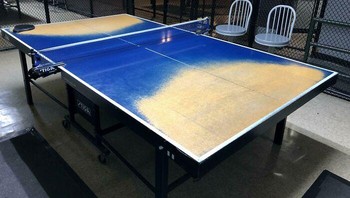 Meja pingpong setelah 20 tahun penggunaan. Foto: Demilked