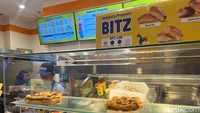 Pretzel jadi camilan yang tak kalah enak untuk dinikmati. Kalau tertarik mencoba pretzel asal California, coba sambangi Wetzel’s Pretzel. Foto: Detikcom / Atiqa Rana