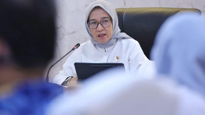 MenPAN-RB Rini Widyantini