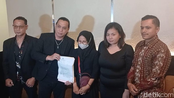 istri nanang gimbal