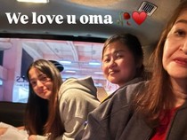 Lemas, Nia Ramadhani sampai Jatuh ke Lantai Usai Nenek Meninggal Dunia