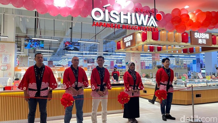 Oishiwa Japanese Delicatessen Kini Hadir di Transmart Cibinong