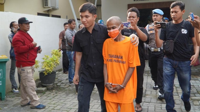Pembunuh tukang las di Pasuruan.