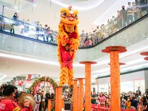 Ide Long Weekend Libur Imlek: Lihat Barongsai di Mall