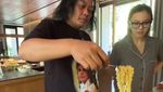 Potret Sule Makan Mie hingga Rujak Bareng Rizky Febian dan Mahalini