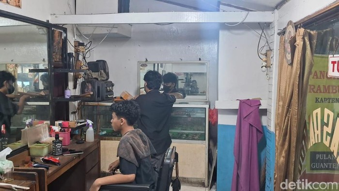 Tukang cukur Asgar