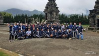 Kawasan candi seluas sekitar satu hektare.