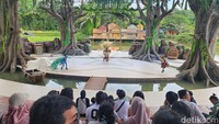 Ini Lilas Theater Enchanting Valley Puncak, Bogor. Pertunjukan baru dari TSI.