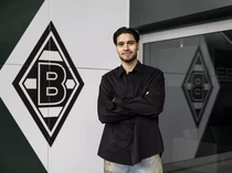 Kevin Diks Resmi Gabung ke Borusia Moenchengladbach Musim Depan
