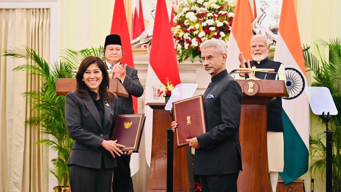 Indonesia dan India meresmikan aliansi strategis di bidang digital yang ditandai dengan penandatanganan Memorandum of Understanding (MoU) antara Kementerian Komunikasi dan Digital RI dan Kementerian Elektronik serta Teknologi Informasi India.