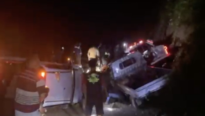 Longsor timpa 3 mobil di Jalan Poros Latimojong, Luwu. Dokumen Istimewa