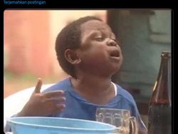 Meme Chelsea Kalah dari Man City, Robert Sanchez Disamakan dengan Onana