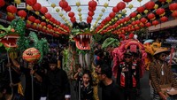 Tradisi itu digelar sebagai simbol akulturasi masyarakat Jawa dan warga etnis Tionghoa di Solo yang hidup rukun dan saling toleran.
