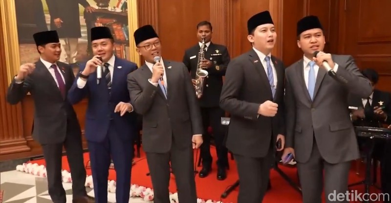 Momen Mayor Teddy hingga Sugiono nyanyi 'Kuch-kuch Hota Hai'. (dok. istimewa).