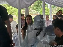 Nia Ramadhani Tegarkan Anak Untuk Tak Sedih Usai Kehilangan Oma