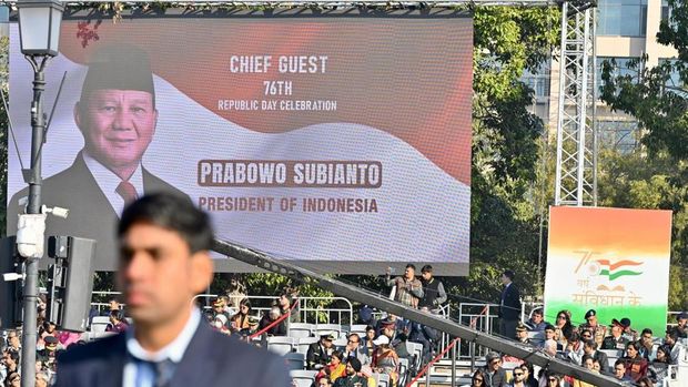 Presiden Prabowo Subianto menghadiri parade perayaan Hari Republik India ke - 76 di Kartavya Path, New Delhi, Minggu (26/1/2025). (BPMI/Layli Rachev)