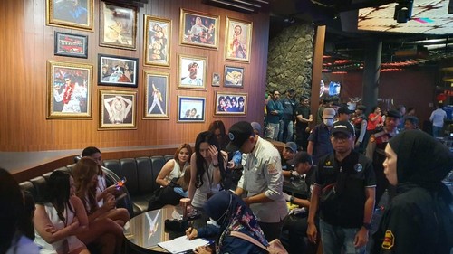 Tim gabungan Pemkot Mataram bersama BNN Kota Mataram menggelar operasi gabungan di sejumlah kafe dan kos-kosan, Sabtu  (25/1/2025) malam. (Dok. BNN Kota Mataram)