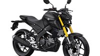 MT-15 varian Matte Black semakin mempertegas kesan maskulin dari Yamaha MT-15 2025. Tidak hanya itu, konsep All Black yang diaplikasikan pada bagian velgnya juga membuat motor bertorsi besar milik Yamaha ini jadi terlihat lebih gagah. Ditambah lagi dengan adanya sentuhan warna abu-abu pada bagian list cover samping dan buritan motor.  Foto: Yamaha