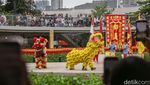 Atraksi Barongsai Meriahkan Imlek di Taman Literasi Blok M