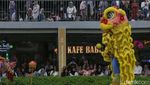 Atraksi Barongsai Meriahkan Imlek di Taman Literasi Blok M