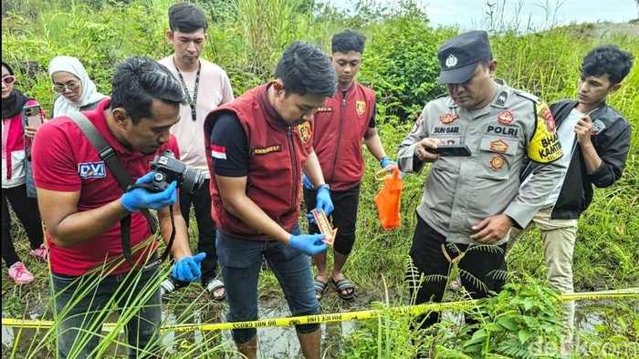 Heboh Kendi Misterius di Gunung Putu, Isi Diduga Janin Ternyata...