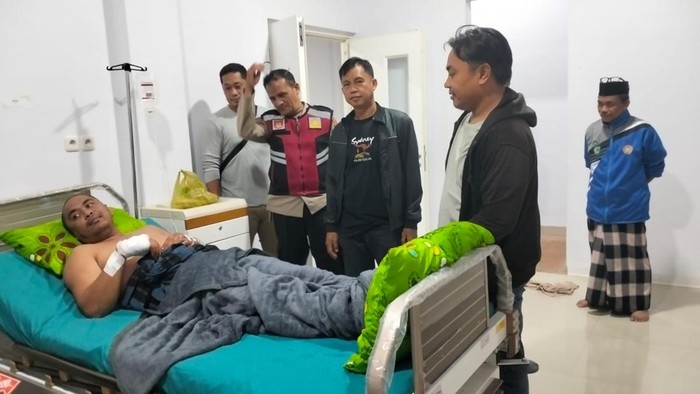 Kades di Maros ditikam pamannya gegera keponakan lain tewas tersengat jeratan listrik di kebun.