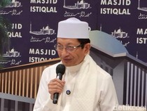 Menag Sebut 3 Tahun Terakhir, 10 Ribu Turis Kunjungi Masjid Istiqlal Tiap Hari