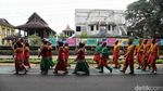 Meriahnya Kirab Budaya Telok Tamat di TMII