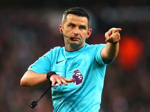 Wasit Michael Oliver Dapat Ancaman Pembunuhan, Polisi Selidiki