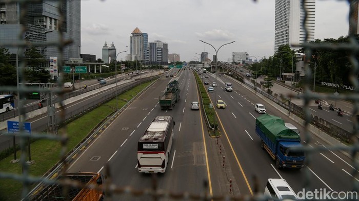 Momen Libur Panjang, Jalanan Jakarta Lengang Momen Libur Panjang, Jalanan Jakarta Lengang