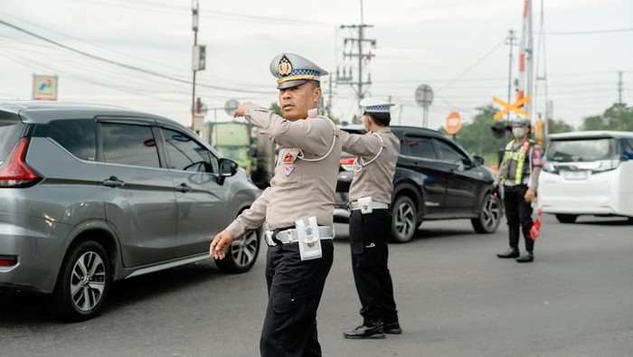 Polres Kediri terjunkan anggotanya untuk antisipasi lalu lintas selama libur panjang