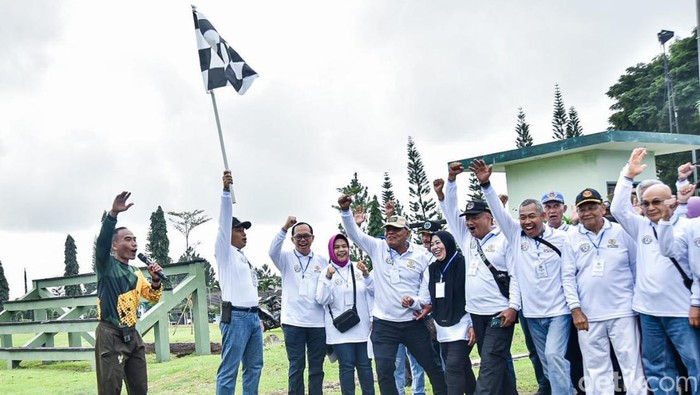 Paguyuban Purnawirawan Arhanud (PPA) menggelar acara reuni akbar. Acara itu berlangsung di Pusdikarhanud, Kota Batu, Jawa Timur.