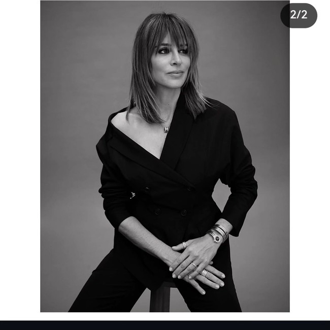 Meski usia terpaut jauh, Alejandra mengaku cinta mereka disatukan dengan ketertarikan yang sama. “Salah satu hal yang paling menyatukan kita dan membuat kita jatuh cinta adalah hati aktivis kami,” kata wanita 41 tahun tersebut. Foto: Instagram Richard Gere/ Elle Spain