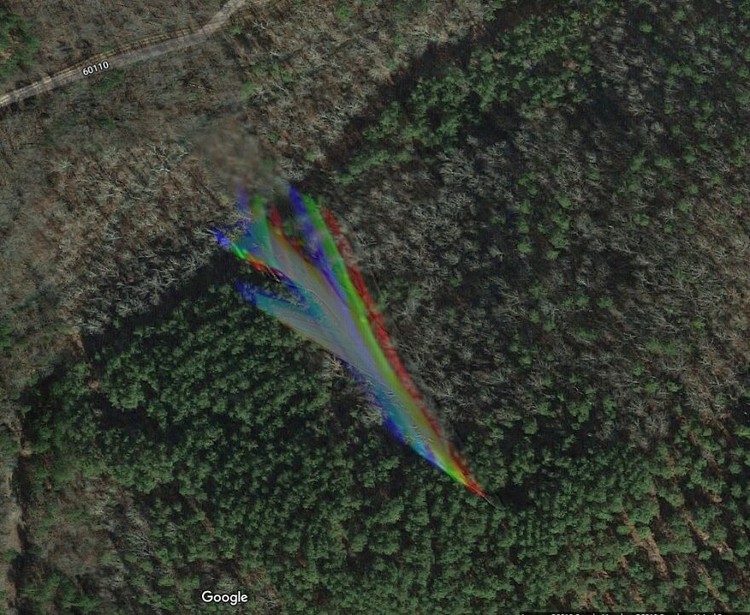 Berikut beberapa gambar yang tertangkap Google Earth. Foto-foto ini beragam, ada yang aneh, keren, hingga menyeramkan.