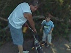 Penampakan Aneh dan Keren yang Terekam Google Earth