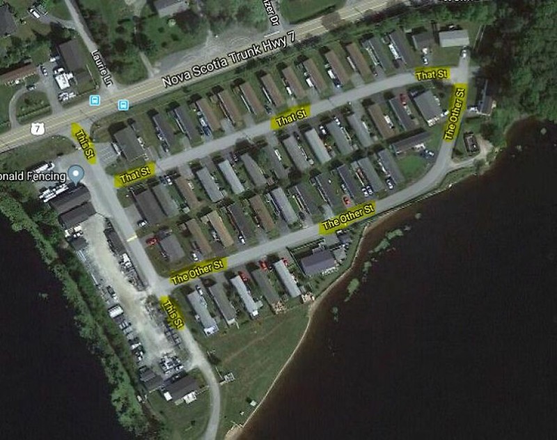 Berikut beberapa gambar yang tertangkap Google Earth. Foto-foto ini beragam, ada yang aneh, keren, hingga menyeramkan.