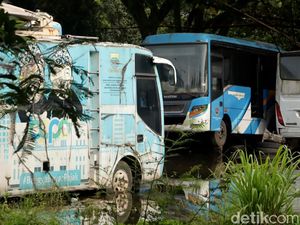 Nasib Puluhan Bus Sekolah hingga TMB yang Kini Terbengkalai