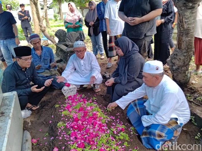 Pemakaman Emilia Contessa di Banyuwangi