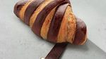 Keren! 10 Makanan Ini Jadi Elemen Foto Topi hingga Tas