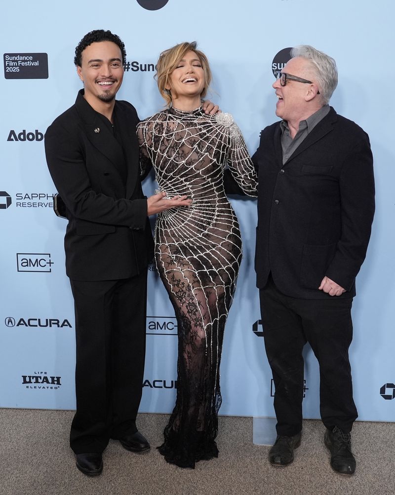 Jennifer Lopez, center, a cast member in 