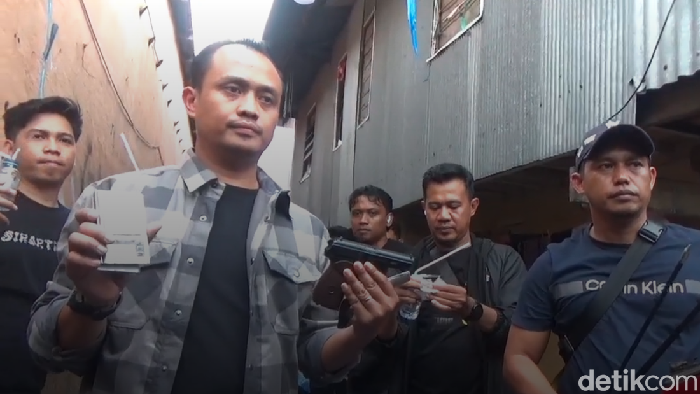 Kasat Narkoba Polrestabes Makassar AKBP Lulik Febyantara usai penggerebekan kampung narkoba Sapiria.