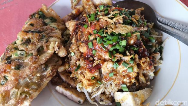 Nasi Lengko Ibu Tino di Cirebon