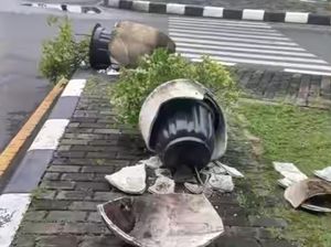 17 Pot di Bundaran Kalibanteng Semarang Dirusak Orang Tak Dikenal