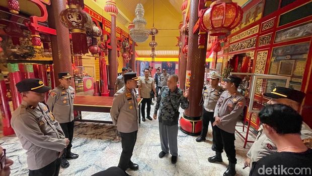 Pengamanan Klenteng Eng An Kiong Kota Malang